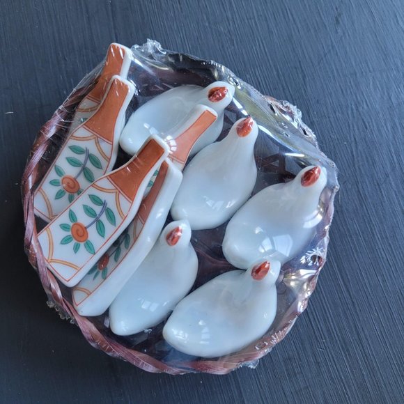 Vintage Mid-Century Chicken Porcelain Chopstick Rests - Picture 3 of 7